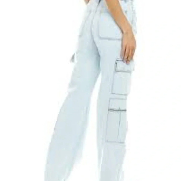 🍀 WEWOREWHAT NWT UTILITY CARGO STRAIGHT JEANS SIZE 24 - Picture 3 of 11